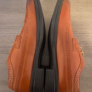 Brand new 6 1/2deer stags dress shoes